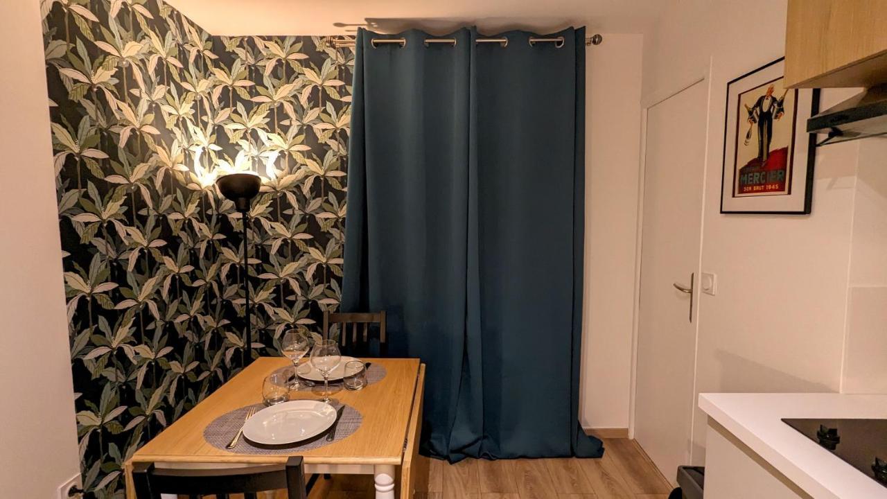 Le Petit Meslier, 15 Min Cathedrale - Old Town Apartment Reims Ngoại thất bức ảnh